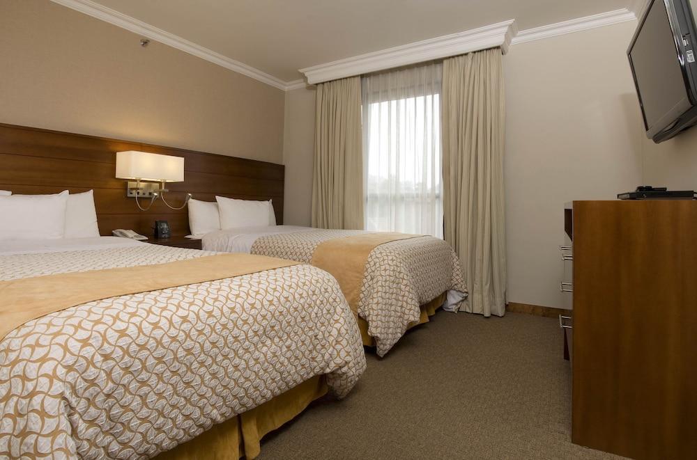 Embassy Suites By Hilton Bogota - Rosales Exterior photo A typical bedroom at the hotel