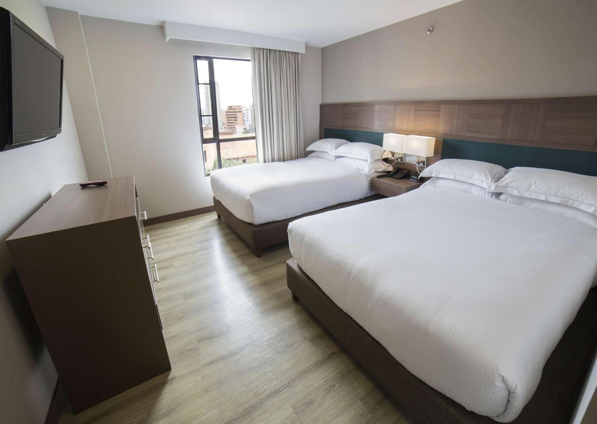 Embassy Suites By Hilton Bogota - Rosales Exterior photo A typical room at the Hilton Garden Inn