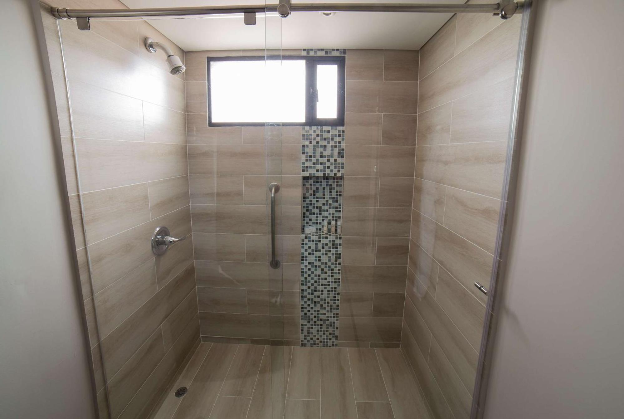 Embassy Suites By Hilton Bogota - Rosales Exterior photo A shower with a fixed shower head