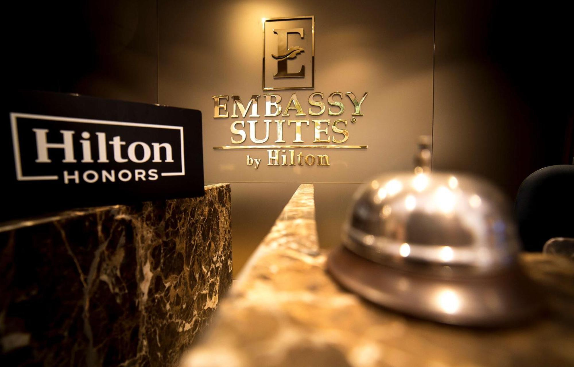 Embassy Suites By Hilton Bogota - Rosales Exterior photo Hilton Honors logo at the Embassy Suites by Hilton in San Francisco
