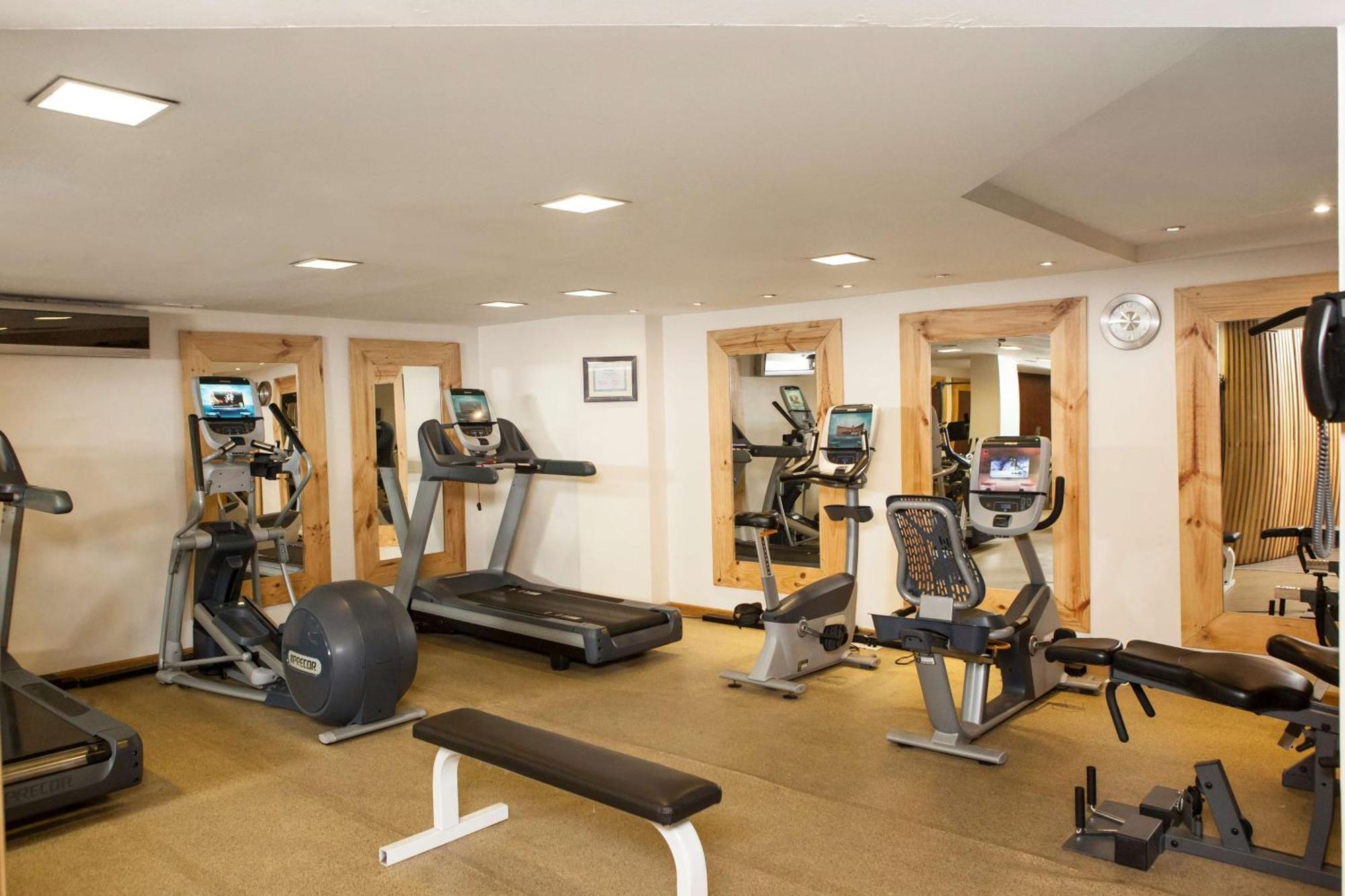 Embassy Suites By Hilton Bogota - Rosales Exterior photo The gym at the hotel