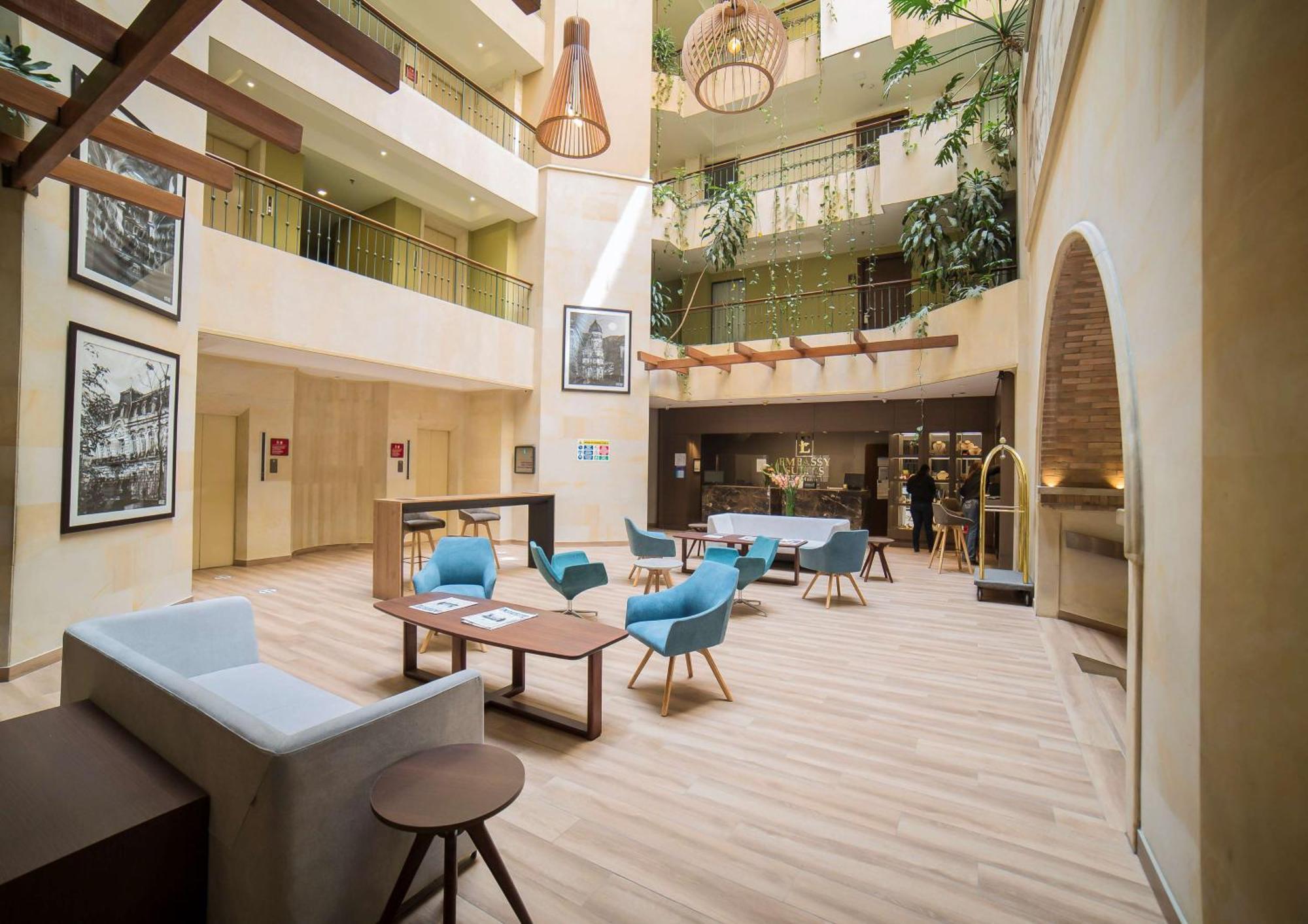 Embassy Suites By Hilton Bogota - Rosales Exterior photo The interior of the hotel